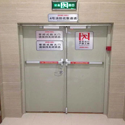 疏散通道常閉防火門(mén).jpg
