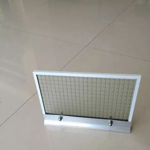 夾絲玻璃擋煙垂壁產(chǎn)品.jpg